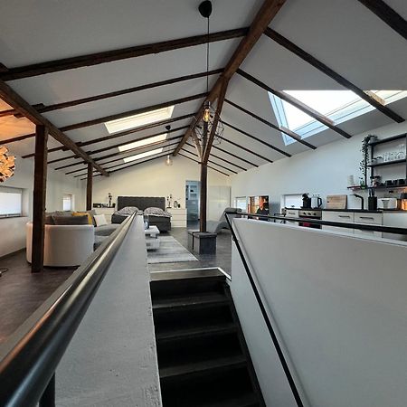Ferienwohnung Gleis 13 - The Loft Im Ehemaligen Lokschuppen Bückeburg Exterior foto