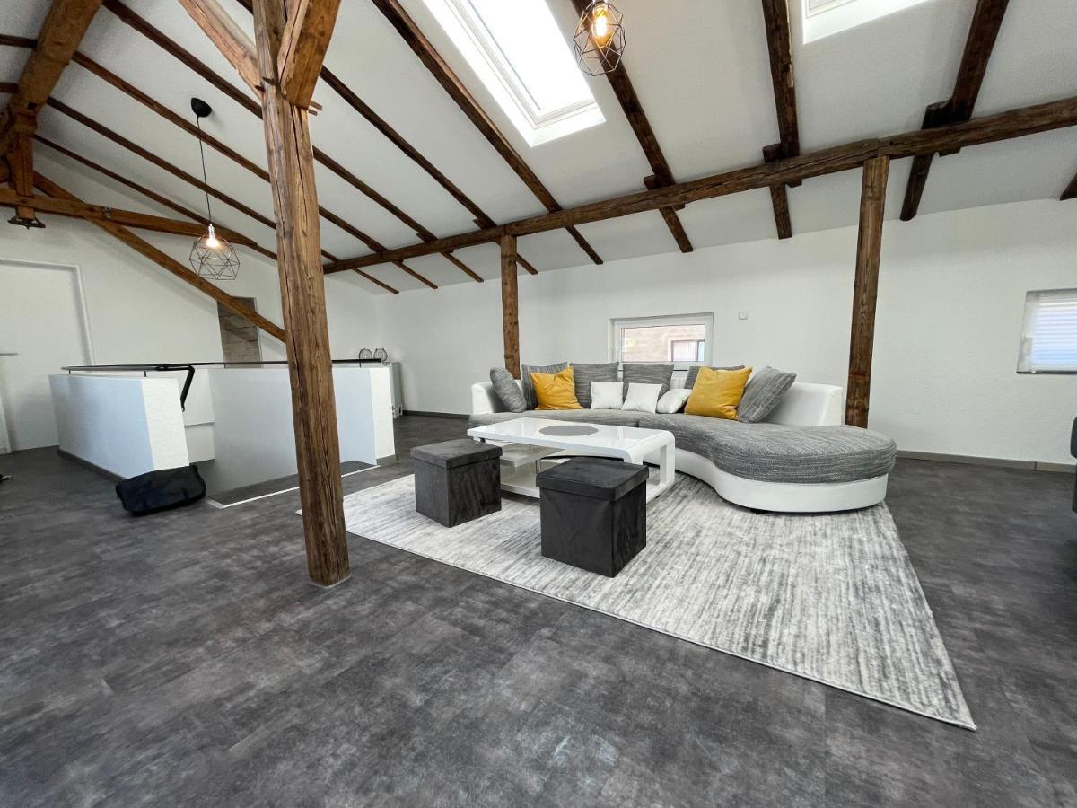 Ferienwohnung Gleis 13 - The Loft Im Ehemaligen Lokschuppen Bückeburg Exterior foto