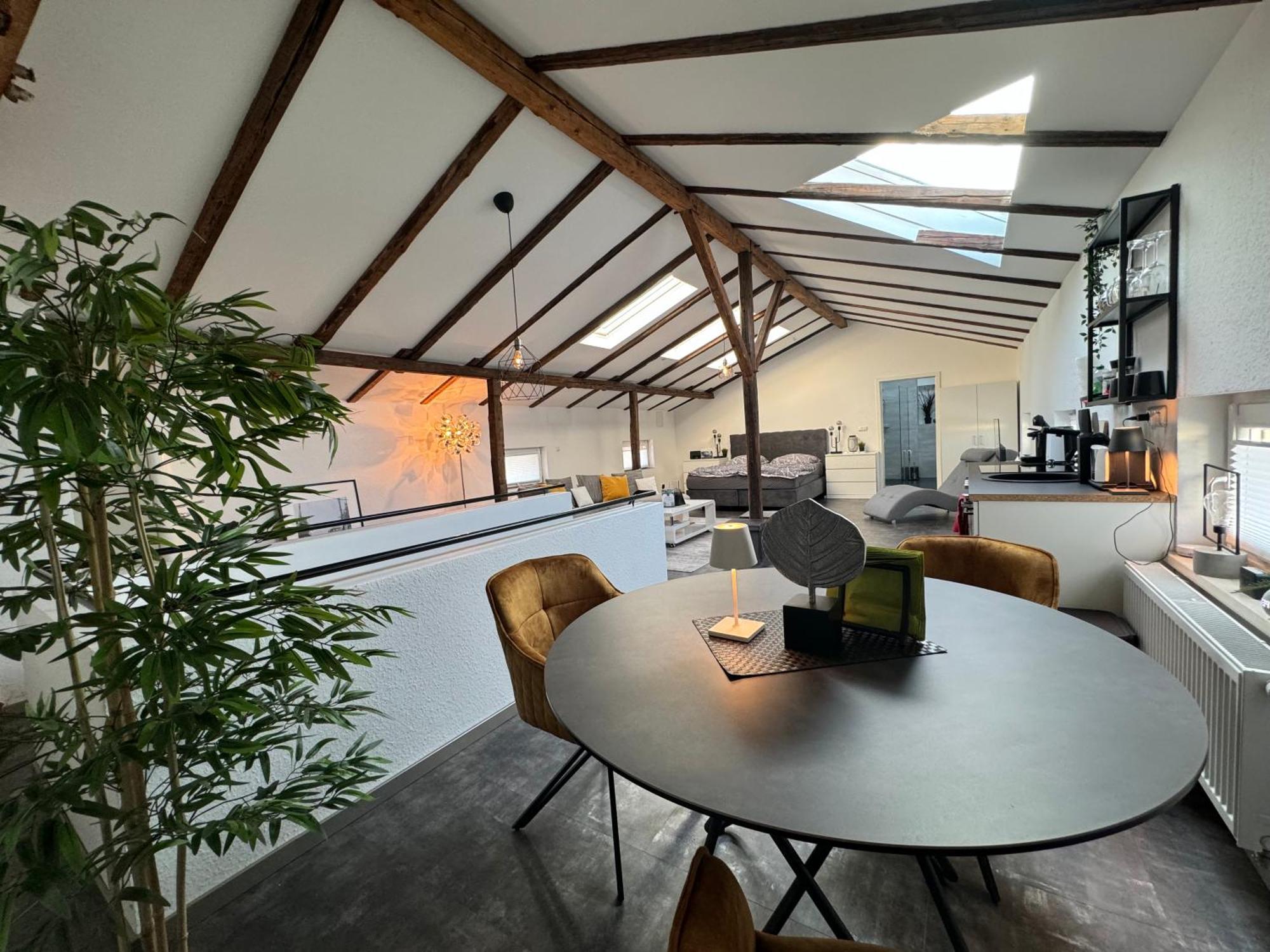 Ferienwohnung Gleis 13 - The Loft Im Ehemaligen Lokschuppen Bückeburg Exterior foto