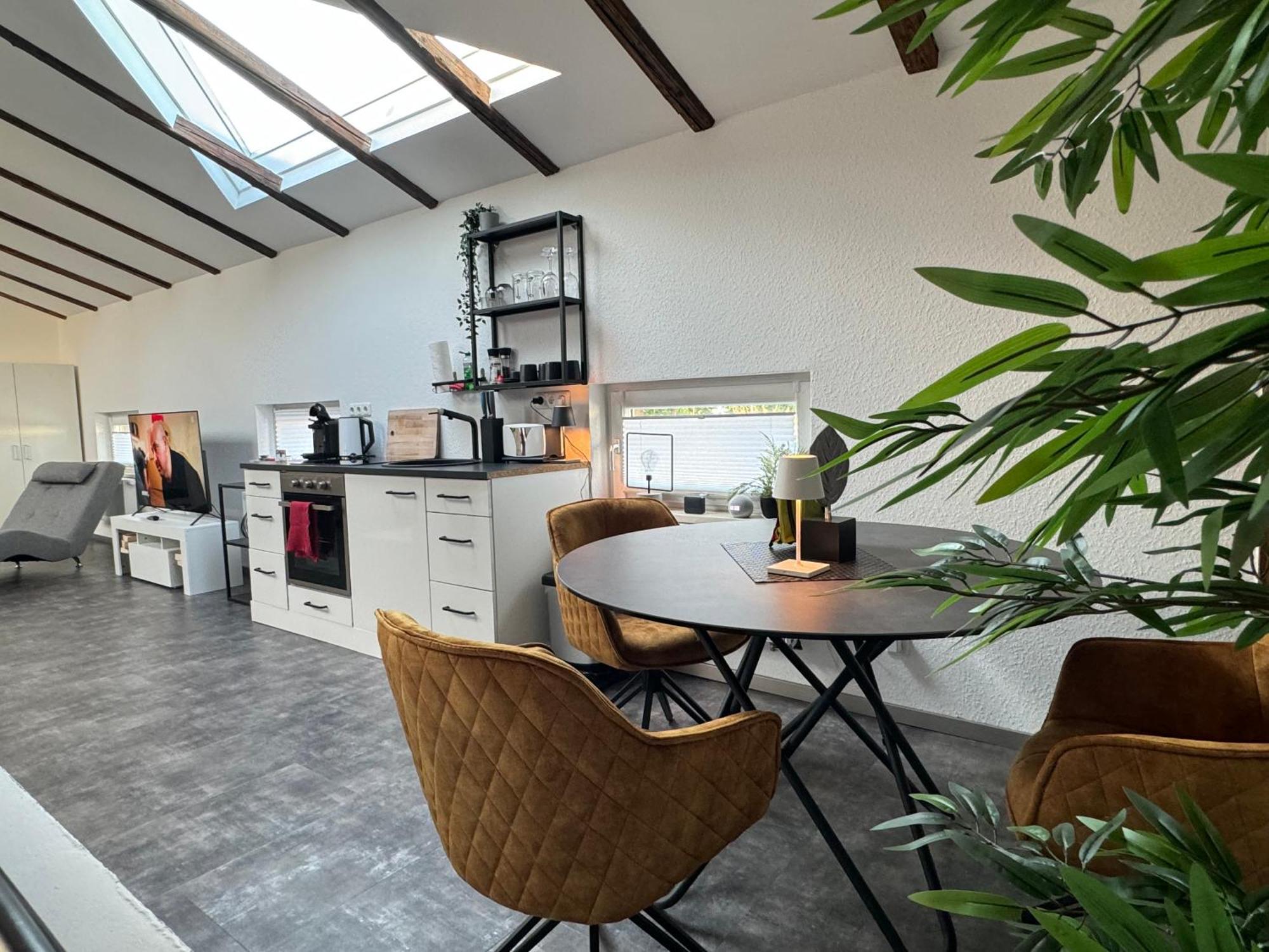 Ferienwohnung Gleis 13 - The Loft Im Ehemaligen Lokschuppen Bückeburg Exterior foto