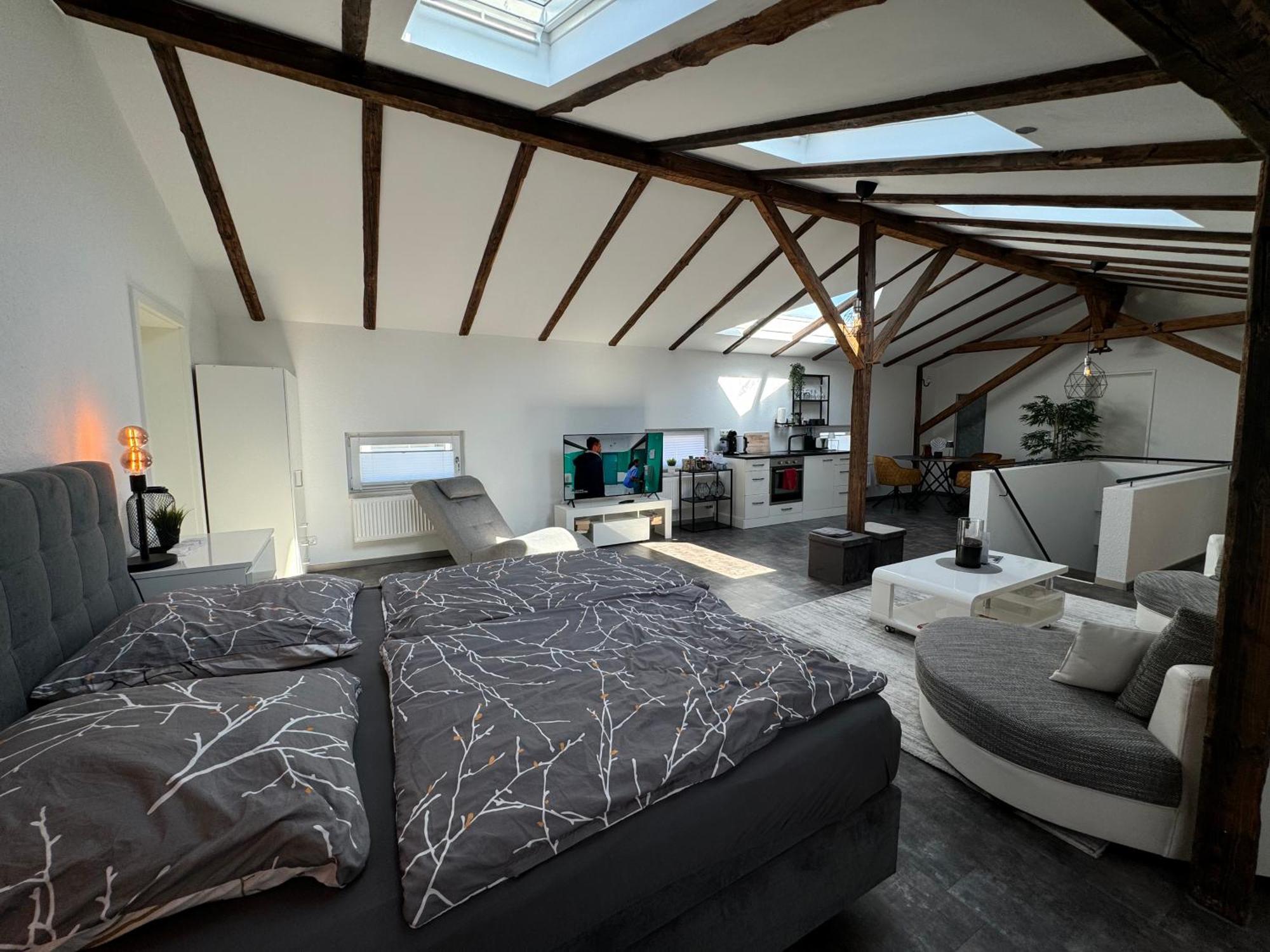 Ferienwohnung Gleis 13 - The Loft Im Ehemaligen Lokschuppen Bückeburg Exterior foto