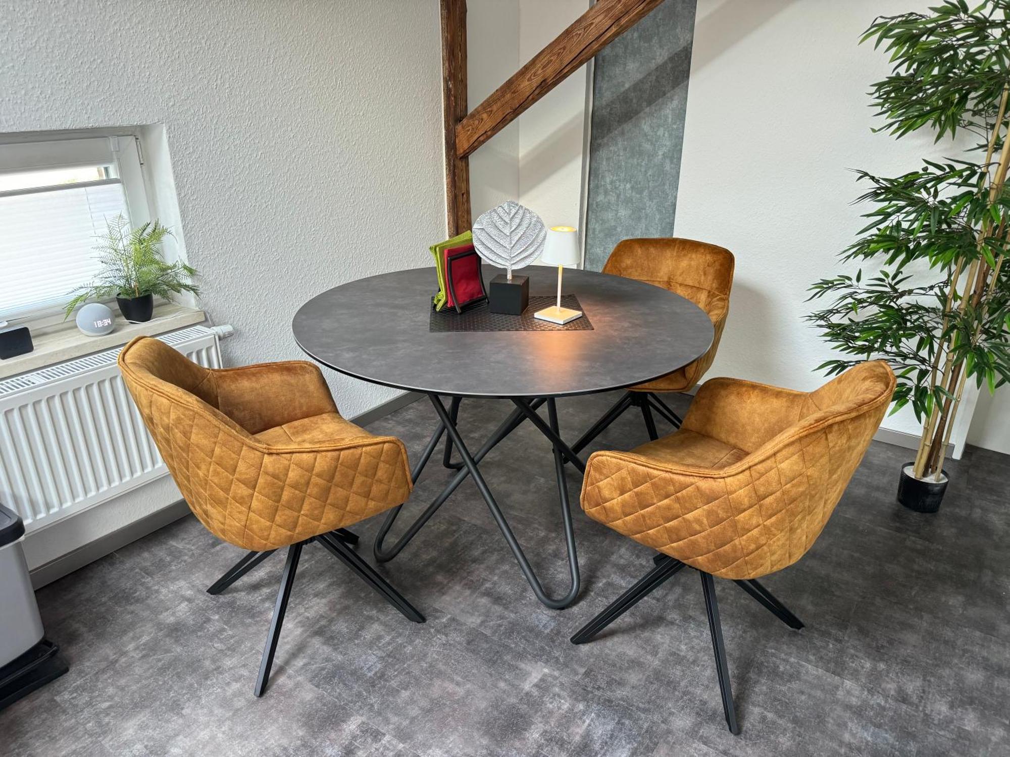 Ferienwohnung Gleis 13 - The Loft Im Ehemaligen Lokschuppen Bückeburg Exterior foto
